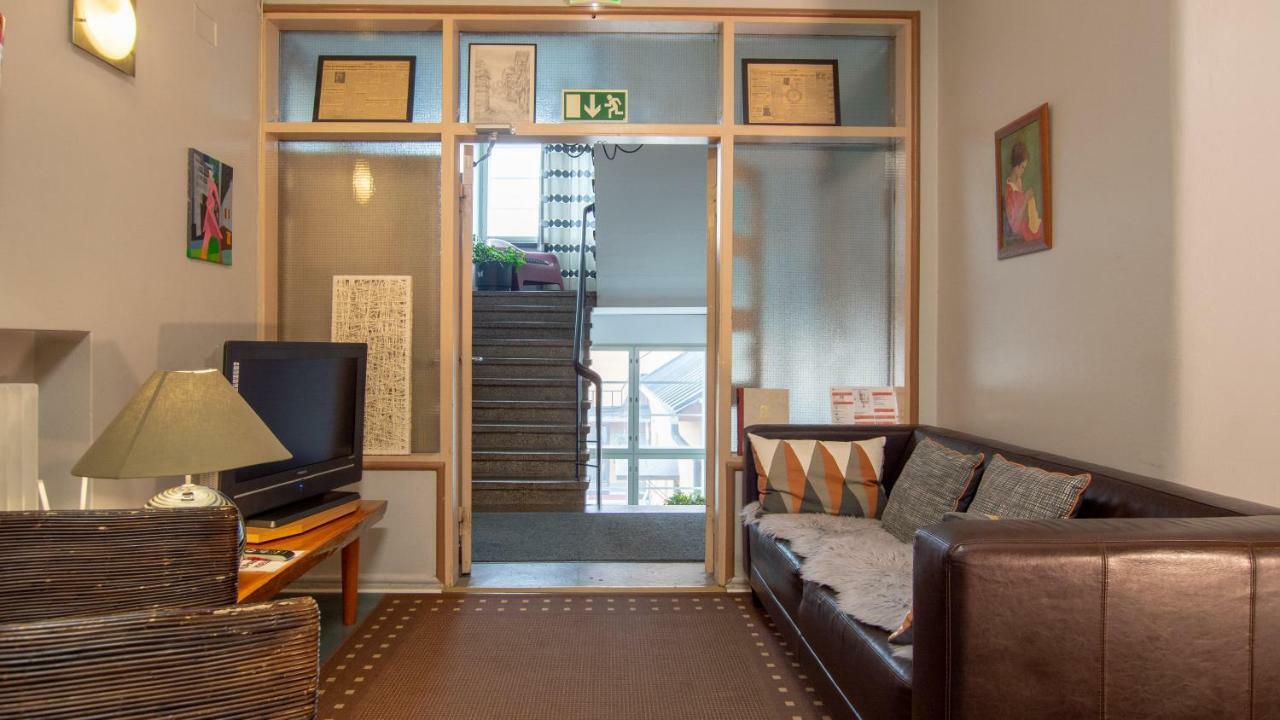 Hostel Buisto ปอรี ภายนอก รูปภาพ