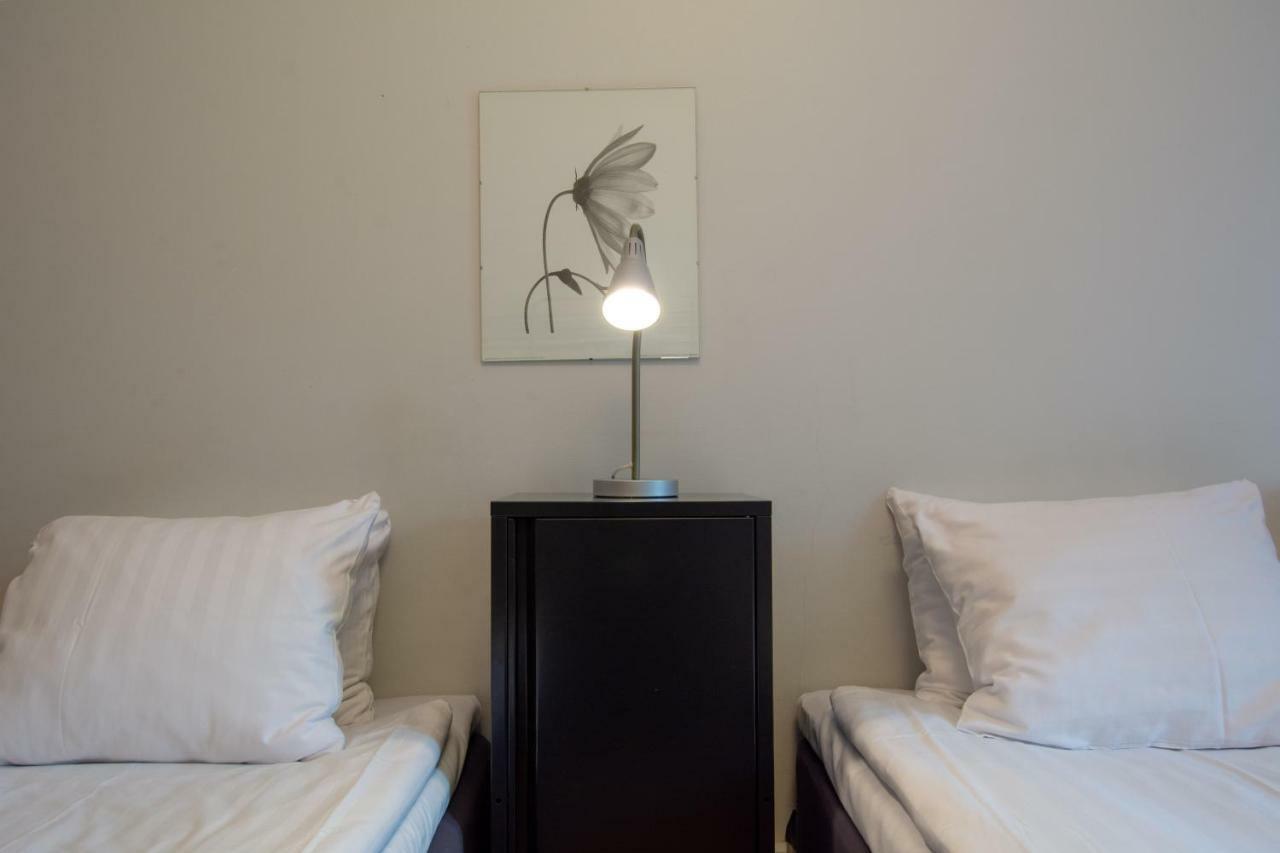 Hostel Buisto ปอรี ภายนอก รูปภาพ